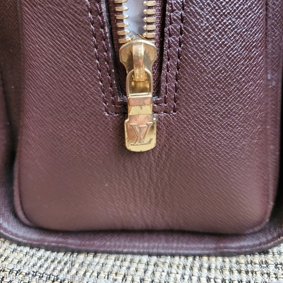 Louis Vuitton Damier Handbag - Picture 13 of 16